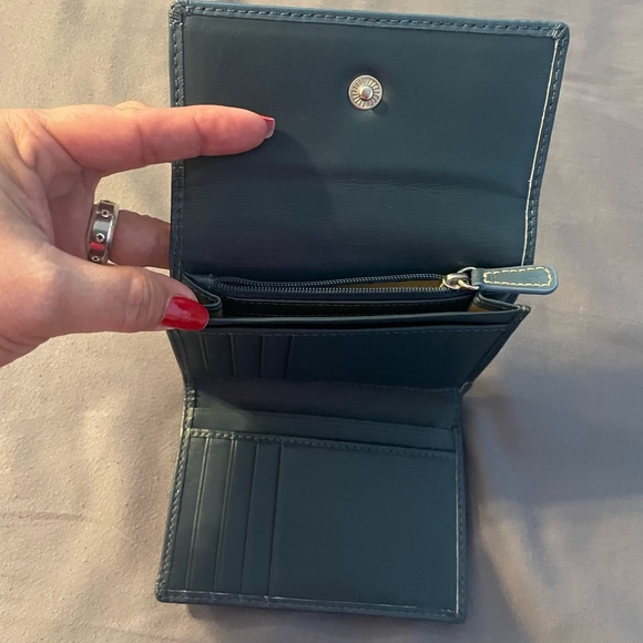 Blue Coach wallet. Never uses. - Picture 4 of 10